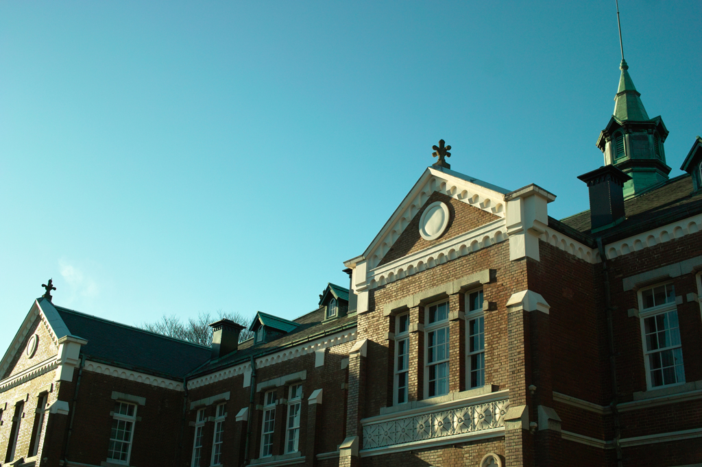東京国立近代美術館工芸館（旧近衛師団司令部庁舎）