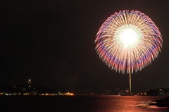 秋の夜長に上がる花火