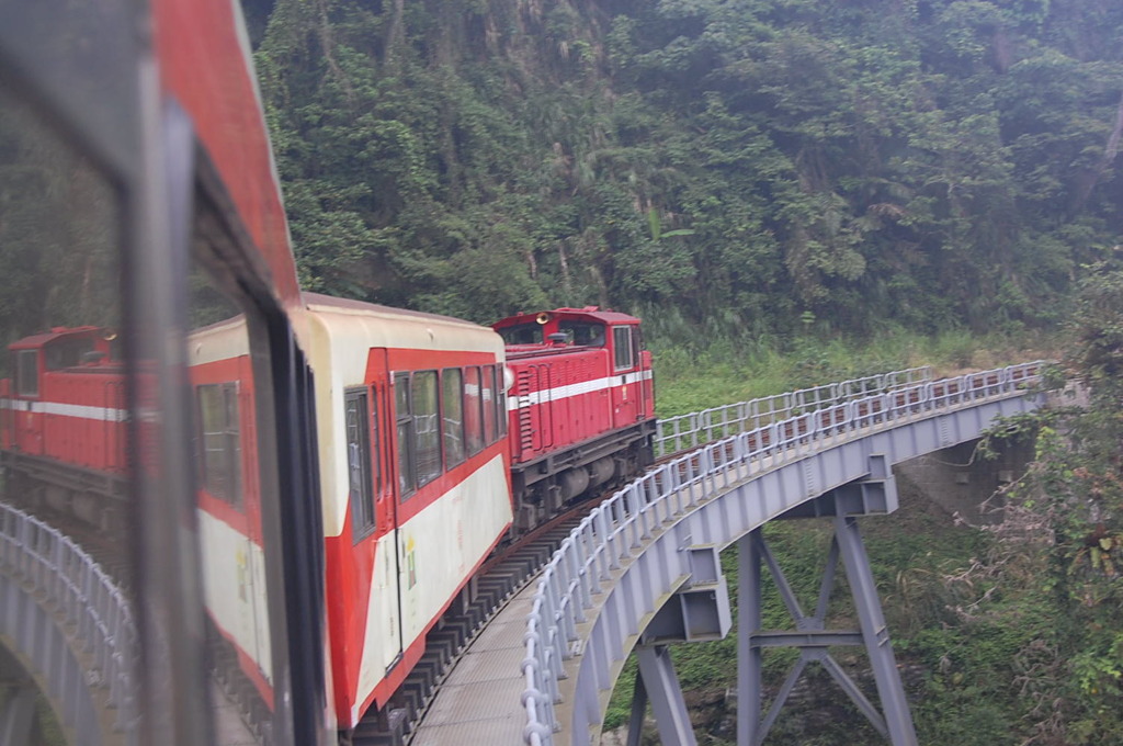 森林鉄道　鉄橋通過