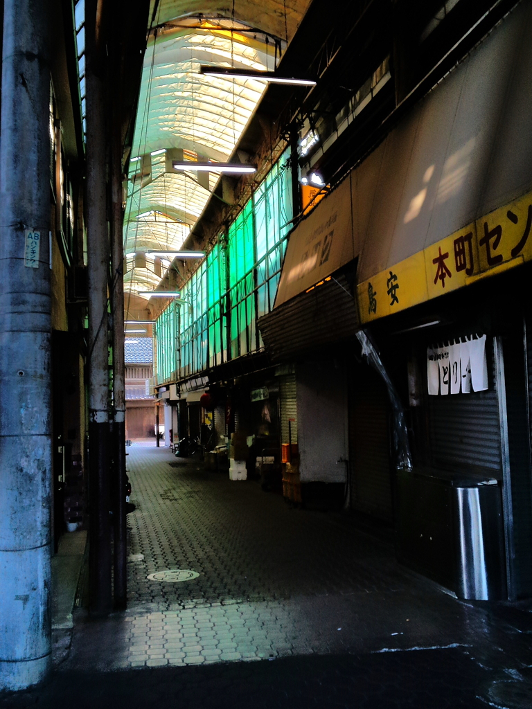アーケード商店街