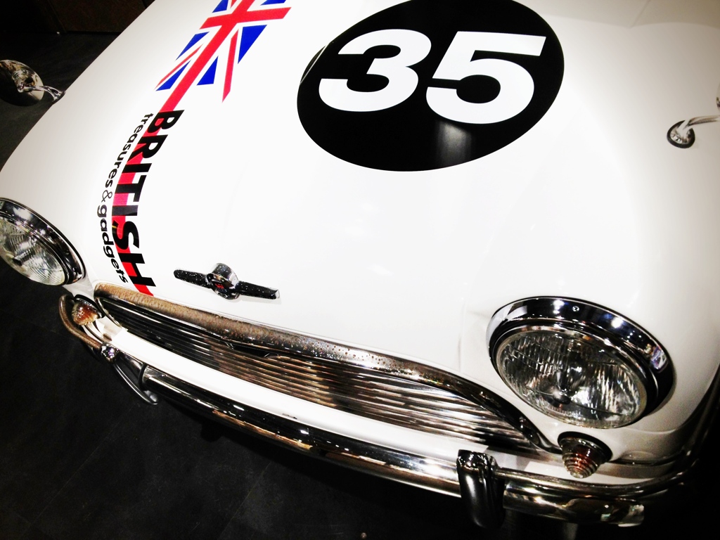 White classic mini