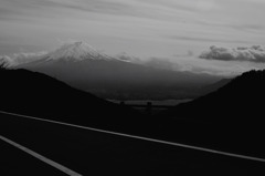 峠で富士山