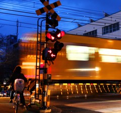家路は、まだ遠い。