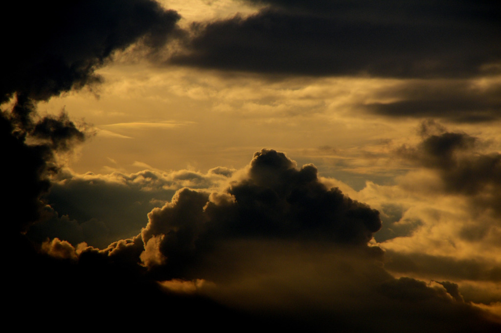 紅の雲。