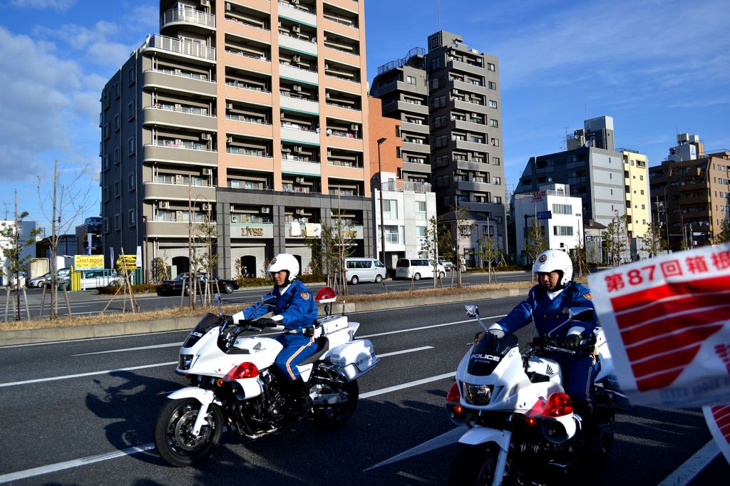 箱根駅伝　第1区　白バイ隊