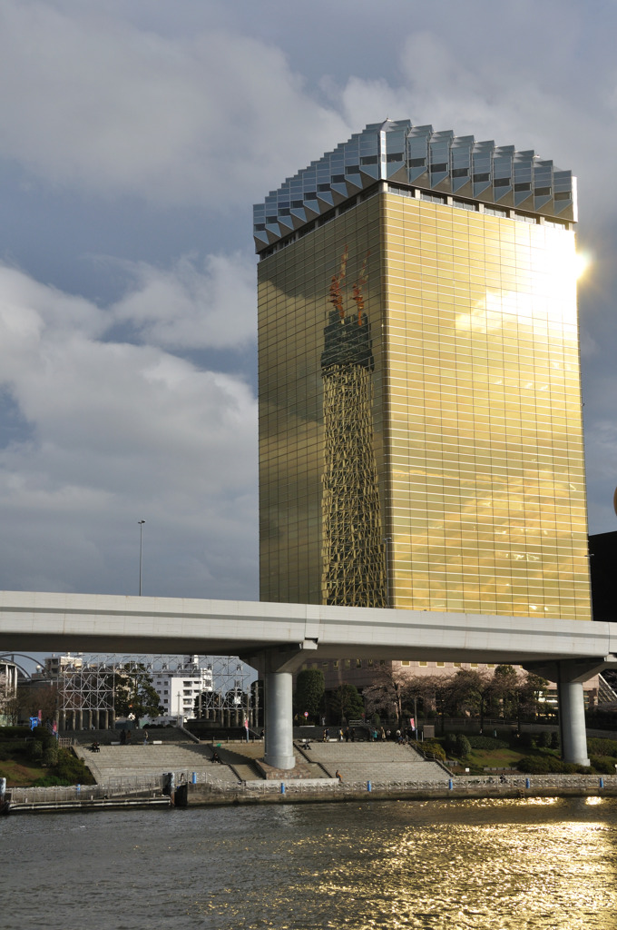 黄金のスカイツリー