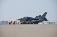 横田基地にて
