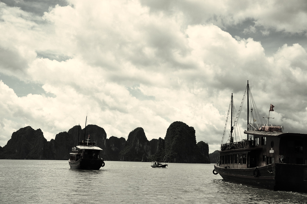 Ha Long Day