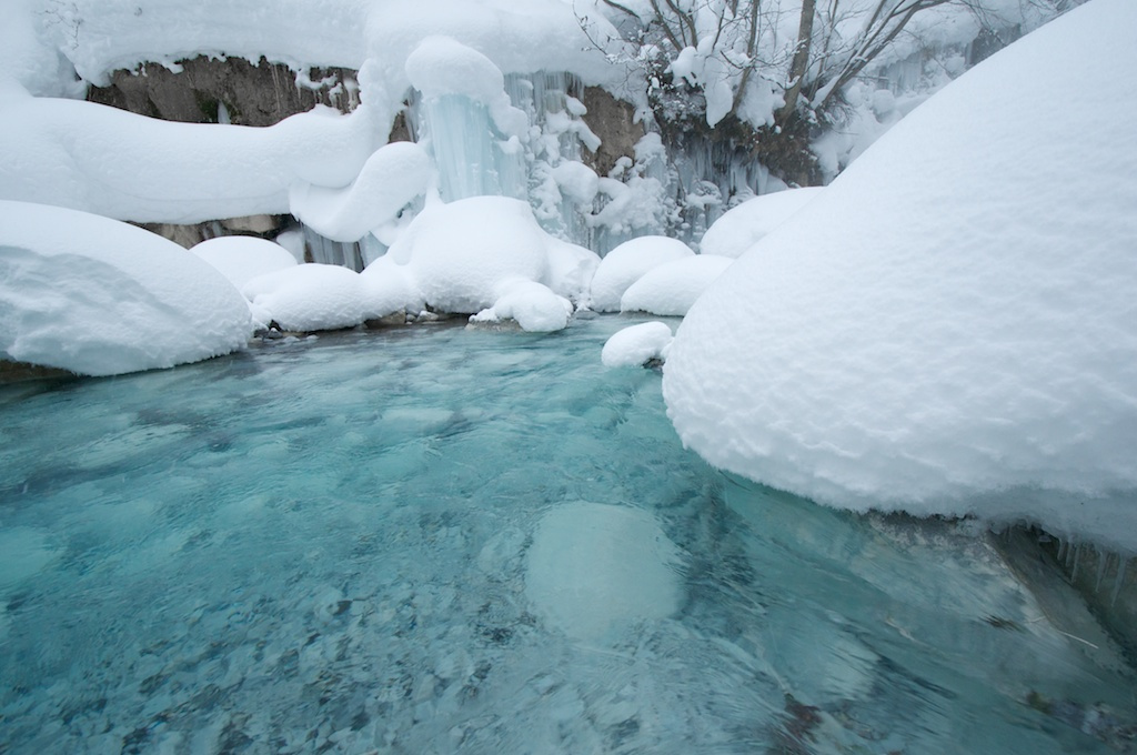 水色の流れ