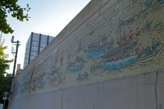 広島拘置所外壁絵巻　『入野忠芳画』