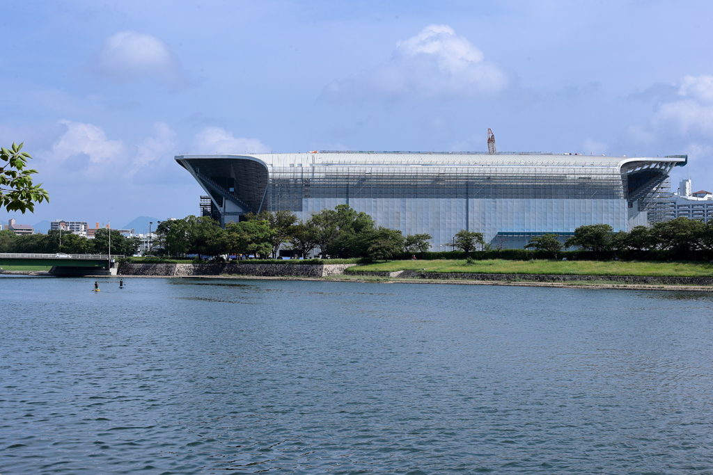 広島サッカースタジアム施工中