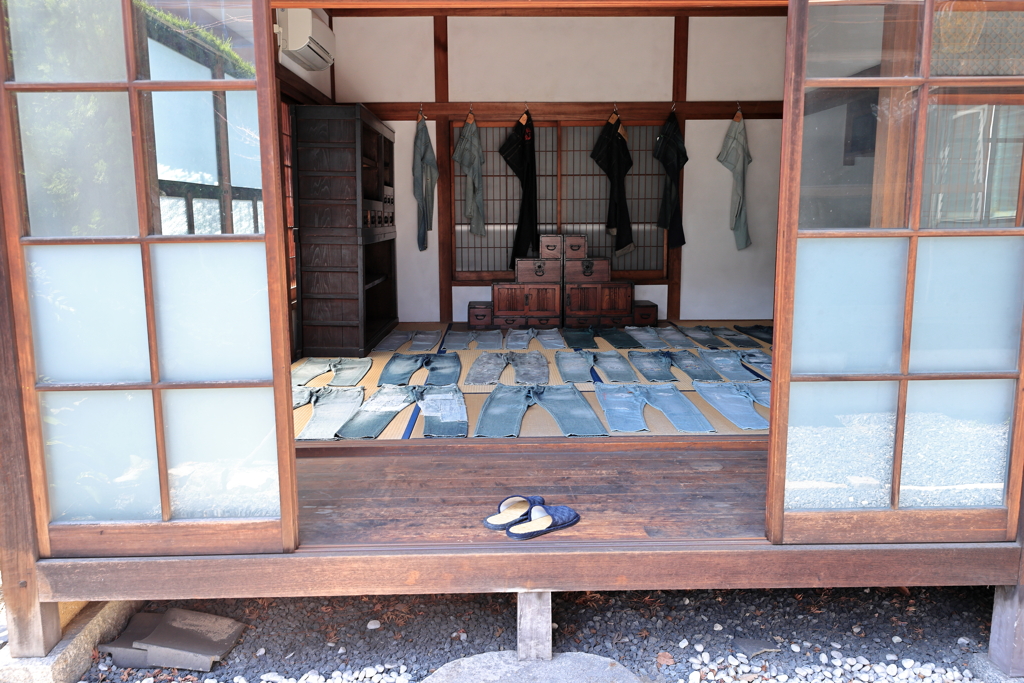 JAPAN BLUE JEANS