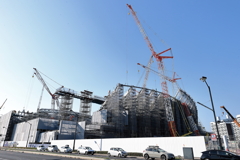 広島のサッカースタジアム建設中