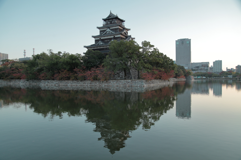 広島城の紅葉