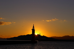 広島港から厳島に沈む夕日