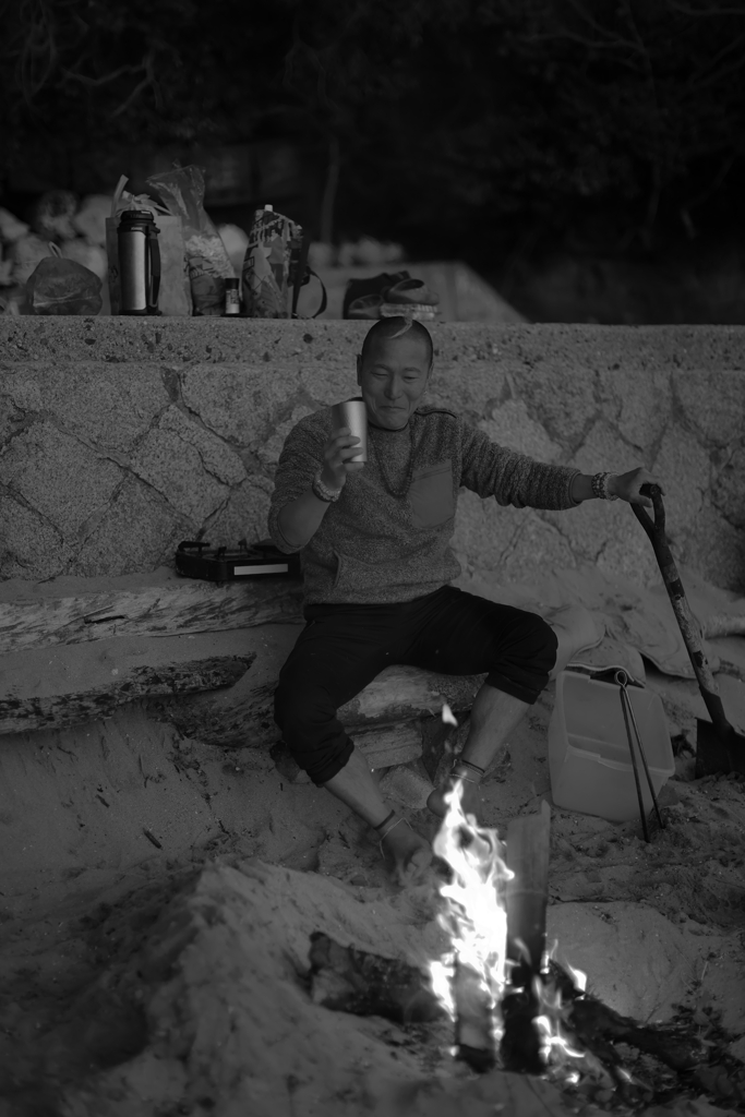 夕陽を眺め旨い～～～お湯割り