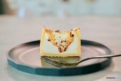 目の前で炙るブリュレチーズケーキ