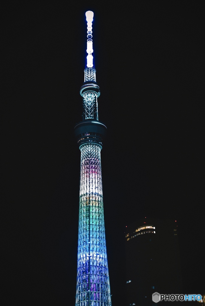 レインボーな東京スカイツリー
