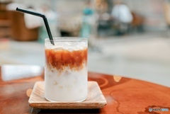 綺麗な二層カフェラテ