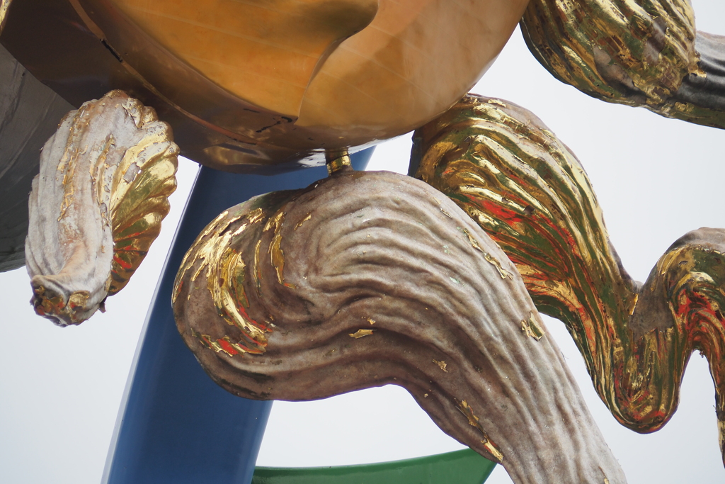 若い太陽の塔 -コロナ？の部分-