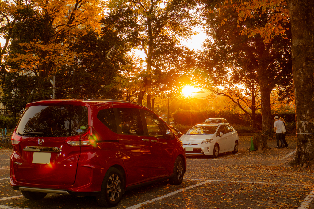 夕暮れ、愛車とともに。
