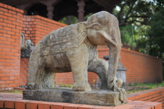 鶴見緑地公園石造③