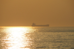 夕暮れの水平線