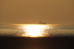 夕暮れの水平線