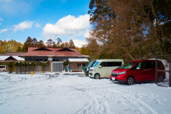 高野山(和歌山県)　金剛峰寺駐車場にて