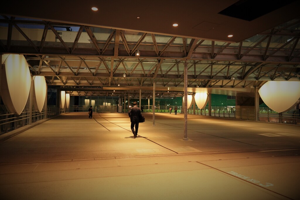 渋谷ストリーム～スクランブルスクエア通路