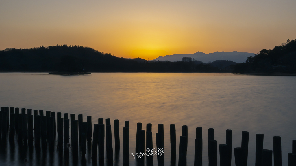 南湖公園の夕暮れ。