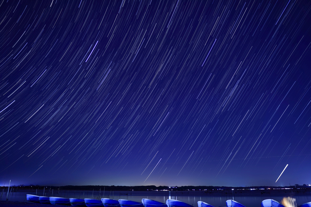 印旛沼　ボートと星空　2月