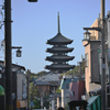 街灯と興福寺の五重塔