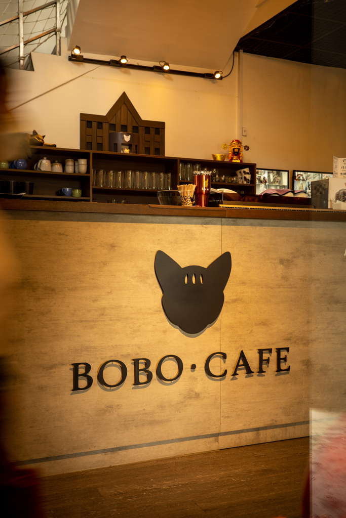 猫カフェ