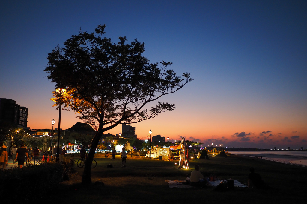 八里の夕暮れ