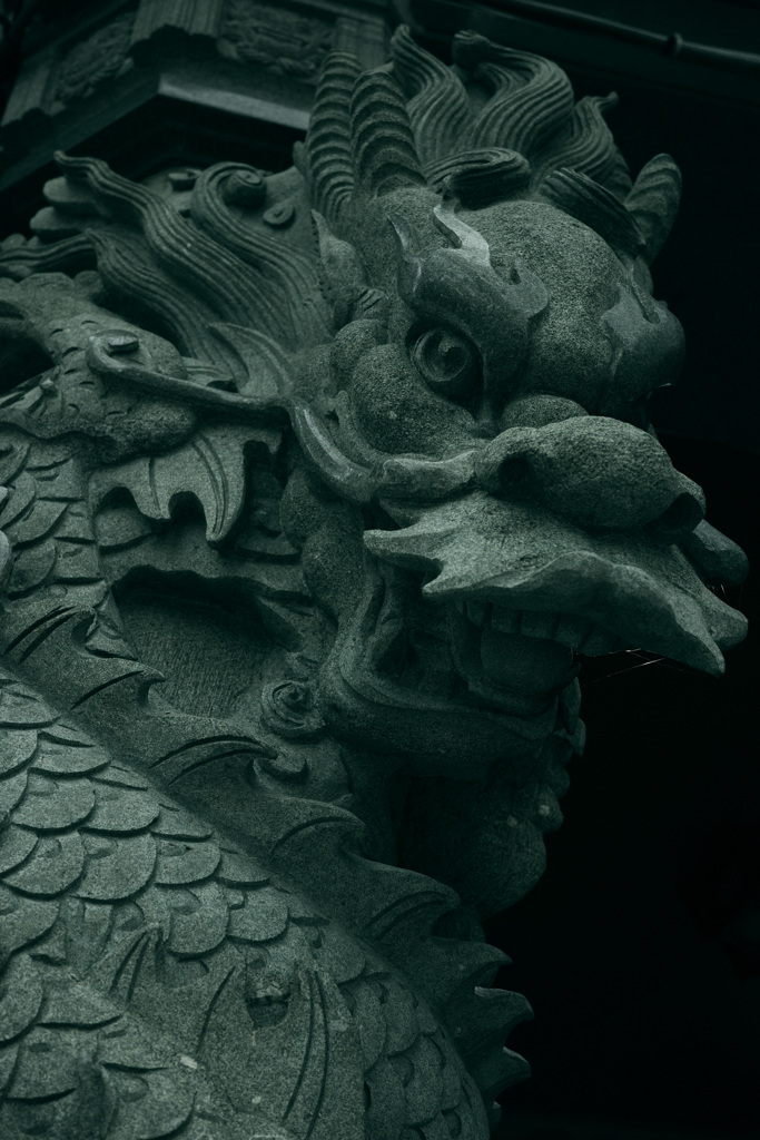 福德宮ー左龍柱