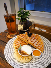 またワッフル注文しちゃった。