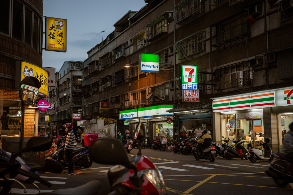 夕暮れになると忙しい
