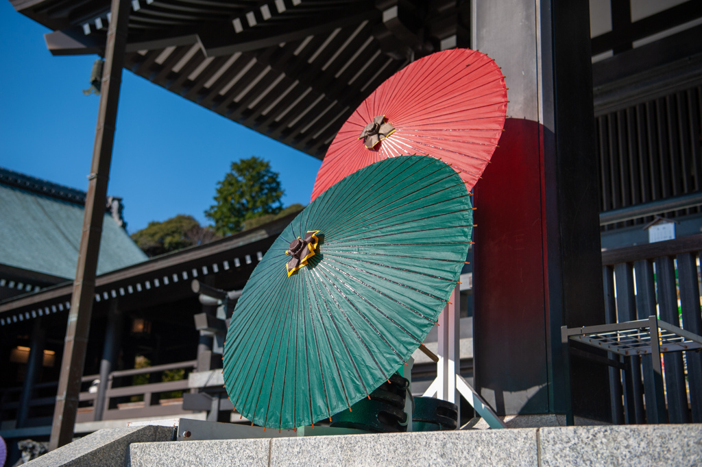 寺院の和傘