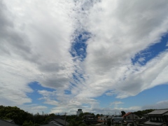 雨雲から青空へ。