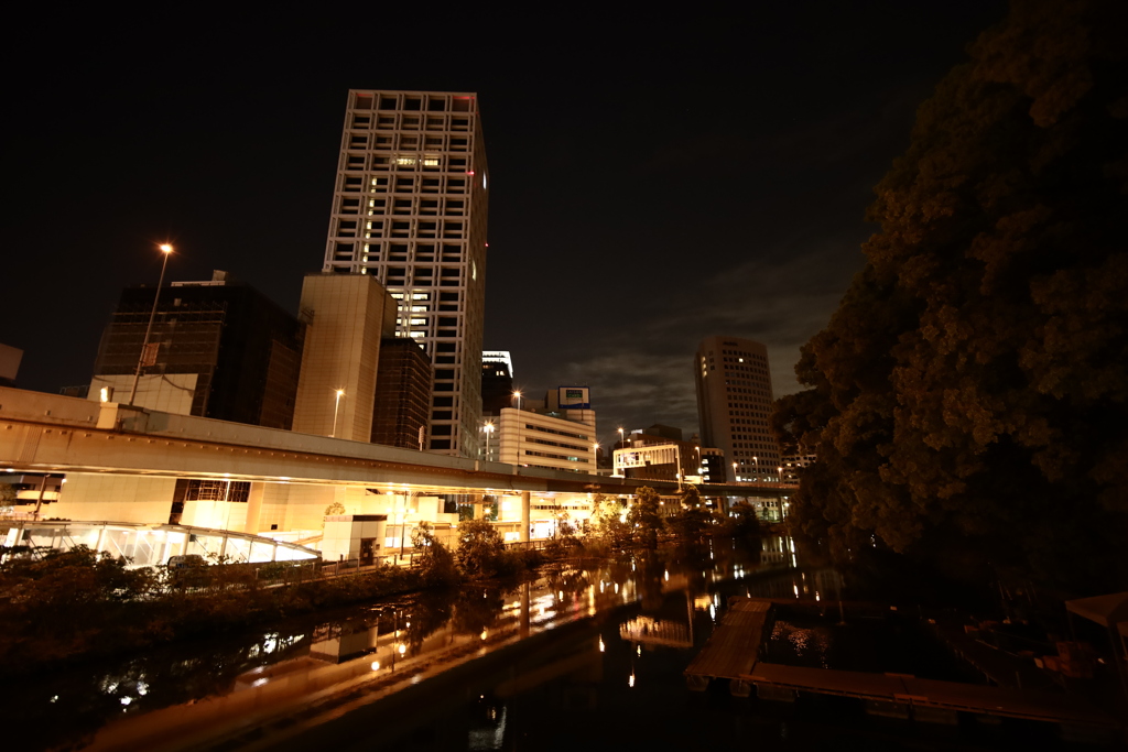 夜の赤坂散歩
