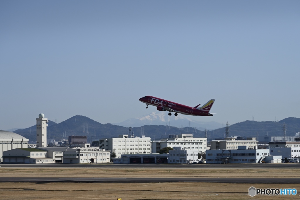 エンブラエル ERJ-175