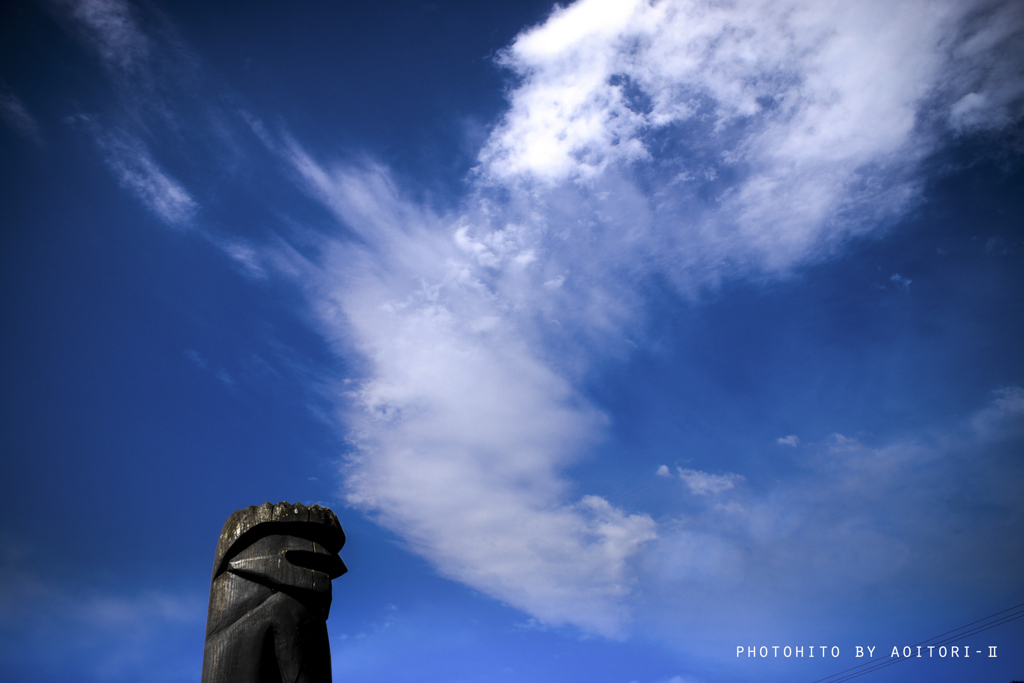 蒼い空と白い雲と河童