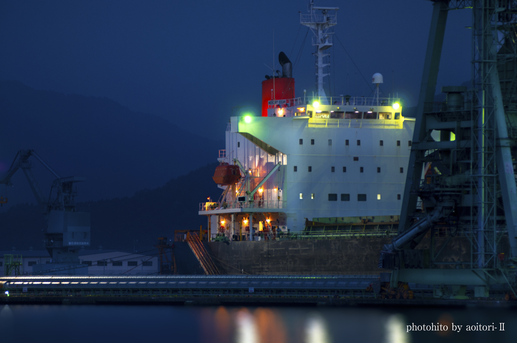 Kamaishi Port at night 02
