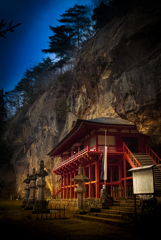 達谷窟毘沙門堂