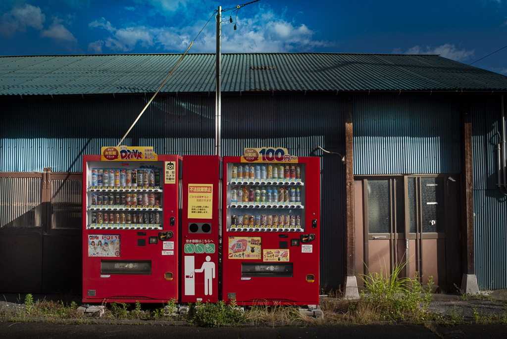 自販機のある風景