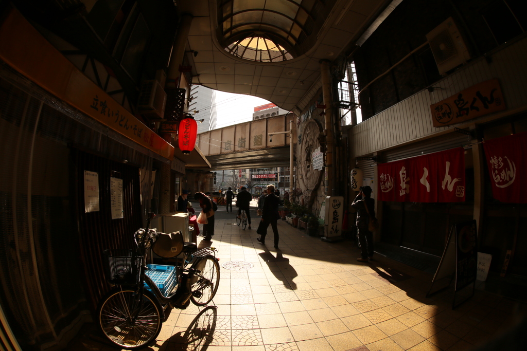 商店街の夕日