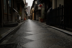 雨の京都先斗町