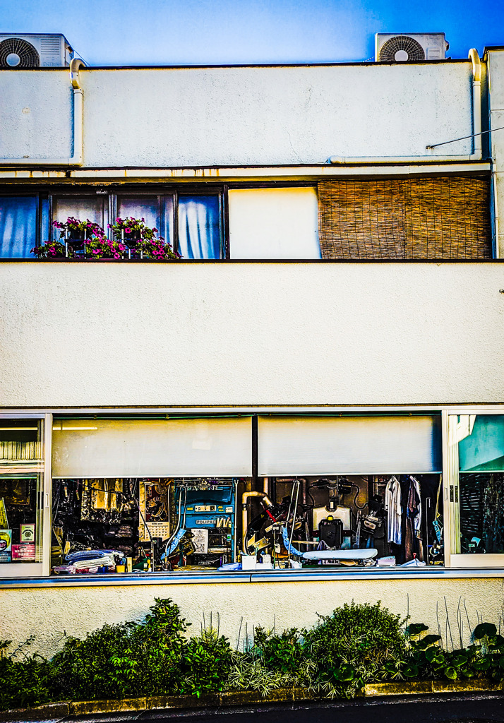 夏のクリーニング店