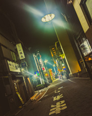 深夜の街角